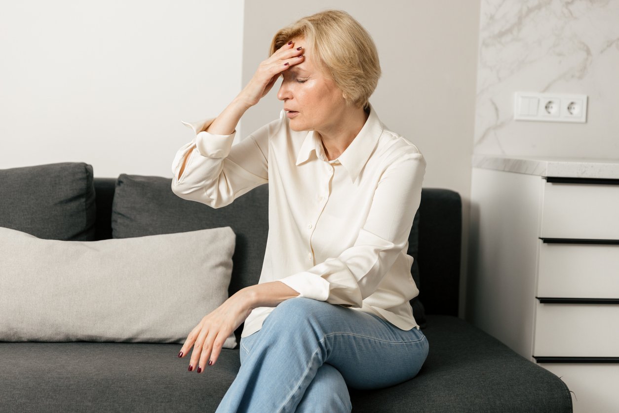 Αλτσχάιμερ:-«Καμπανάκι»-τα-προειδοποιητικά-σημάδια-–-Τα-συγχέουμε-με-αφηρημάδα,-σύμφωνα-με-ειδικό