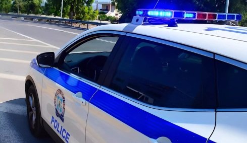 Οδηγός στην Αθήνα παραβίασε ολόκληρο τον ΚΟΚ σε λίγα δευτερόλεπτα - Δείτε το video