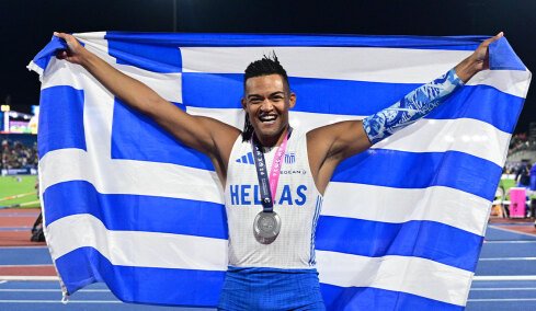 Ασημένιος ο Καραλής στο Ευρωπαϊκό του επί κοντώ με άλμα στα 6 μέτρα, πάλεψε μέχρι το τέλος για το χρυσό κόντρα στον ανίκητο Ντουπλάντις, βίντεο 
