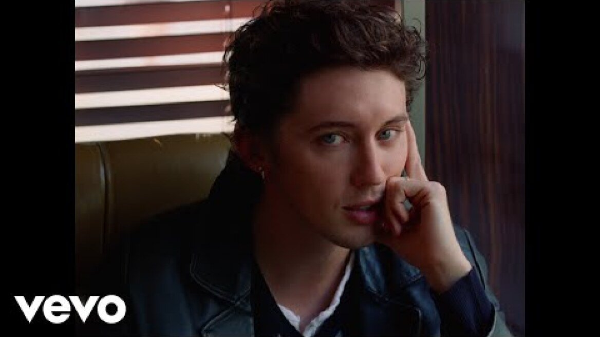 Troye Sivan - She’s the Best (Official Music Video)