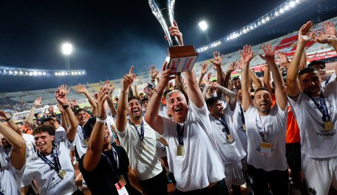 Φοβερός ΟΦΗ με ήρωα τον Ανδρούτσο κέρδισε 5-4 (2-2) στα πέναλτι την ΑΕΚ και κατέκτησε το Super Cup, δείτε τα γκολ 
