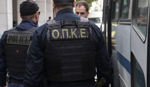 Άγριο επεισόδιο στη Θεσσαλονίκη: Ρομά ξυλοκόπησαν 60χρονο που τους έκανε παρατήρηση για τη μουσική και επιτέθηκαν σε αστυνομικούς