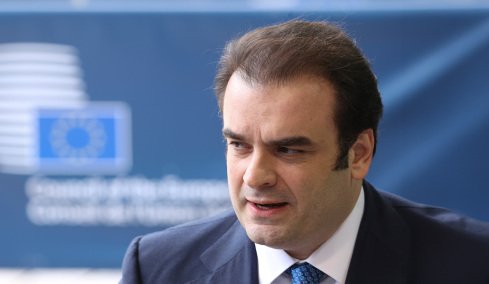 Τι σημαίνει ρήτρα διαφυγής για την ενέργεια:  «Ανάσα» 1 δισ. έως το 2028 για επενδύσεις, τι αλλάζει για τους πολίτες