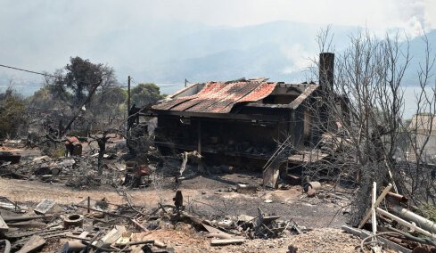 Δύο συλλήψεις για τη μεγάλη φωτιά στη Βοιωτία,  φέρεται να ξεκίνησε από σπινθήρες σε δίκτυο με ανεμογεννήτριες