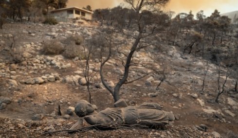 Γιατί κάηκε η Αττικοβοιωτία:  Υπεροπλία στον αέρα, αλλά η μάχη χάθηκε στο έδαφος