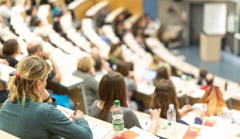 Tι απαντά το υπουργείο Παιδείας για τις ακυρώσεις αδειών λειτουργίας ιδιωτικών ΑΕΙ από το ΣτΕ: Συνταγματικό το θεσμικό πλαίσιο, δεν θα χαθεί το ακαδημαϊκό έτος