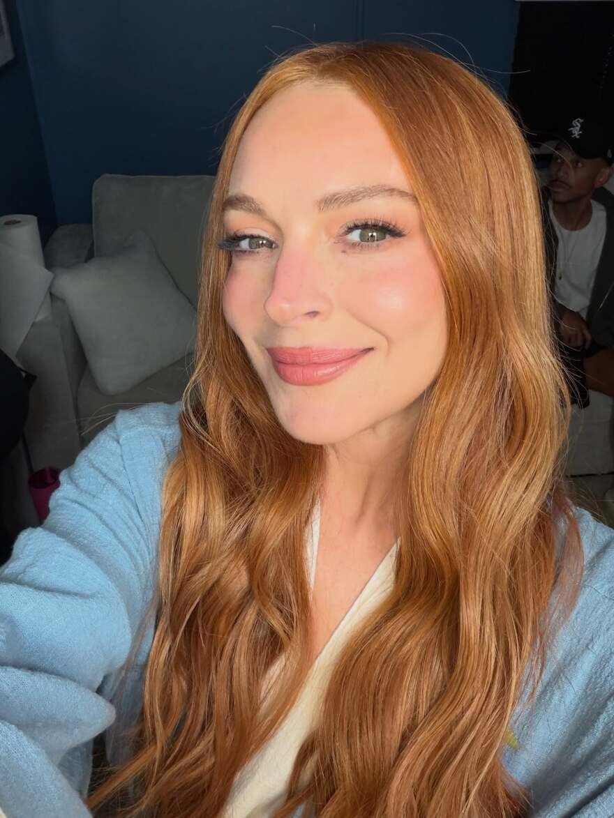 Η Λίντσεϊ Λόχαν έβαψε ξανά ginger τα μαλλιά της, δείτε φωτογραφίες