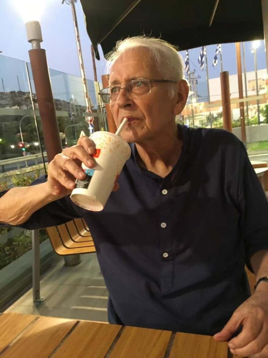 Λάμπρος Κωνσταντάρας για τον έναν χρόνο από τον θάνατο του πατέρα του: Χαίρομαι που δεν έφυγες με απωθημένα
