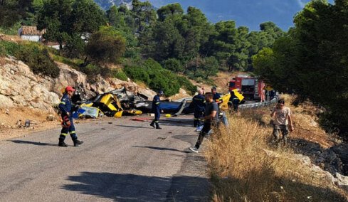 «Δεν το είδαμε, νομίζαμε ότι βρήκαμε σε καλώδιο»: Τι κατέθεσαν οι διασωθέντες από τη σύγκρουση των πυροσβεστικών ελικοπτέρων στην Ψάθα