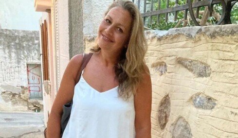 «Ένα τσίμπημα από τσιμπούρι άλλαξε τη ζωή μου»: Η 51χρονη που έπεσε σε κώμα μετά τις διακοπές στη Σύρο