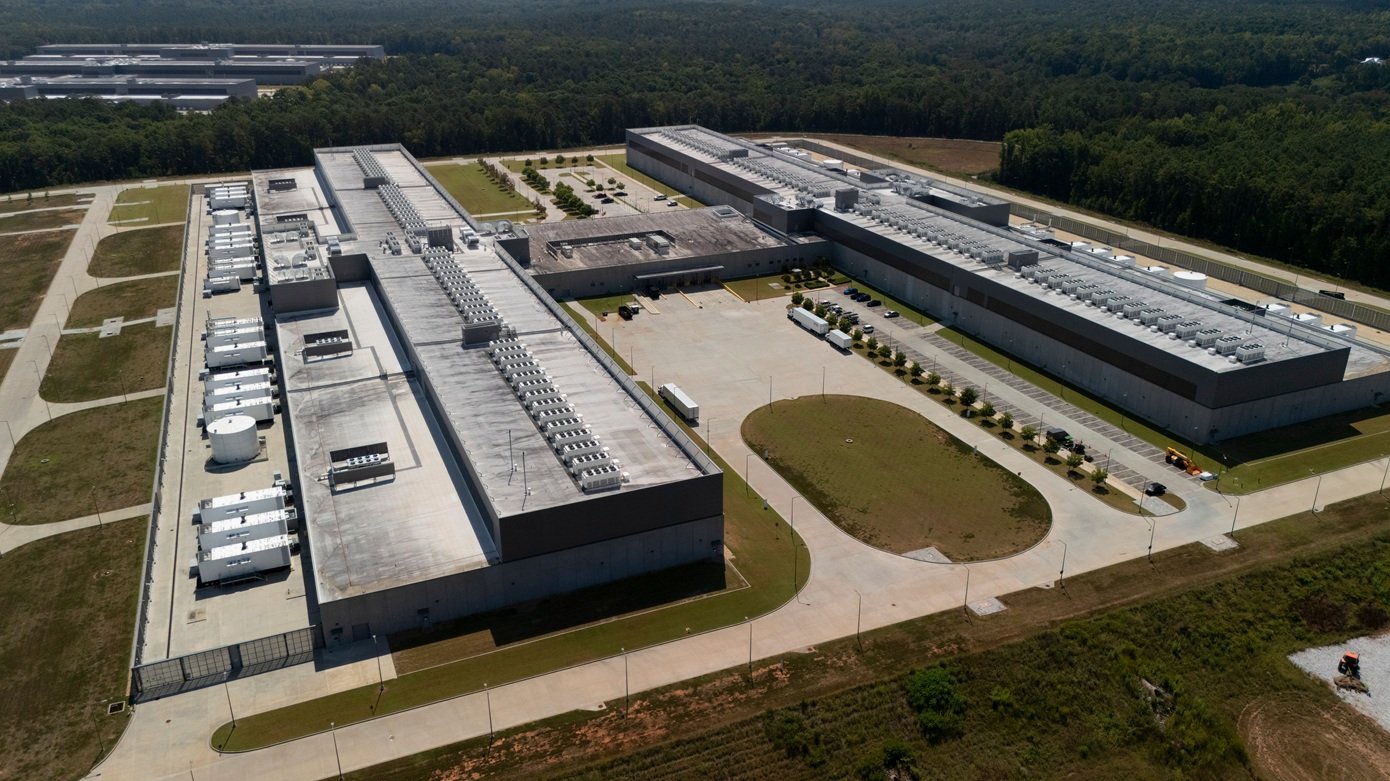 Τα data centers «καταπίνουν» την ενέργεια της Ευρώπης και φουντώνουν τις αντιδράσεις