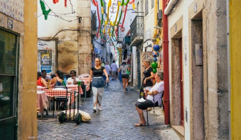 Αυτές είναι οι πιο χαρούμενες πόλεις στον κόσμο για να κάνεις διακοπές, σε ποια θέση βρίσκεται η Αθήνα