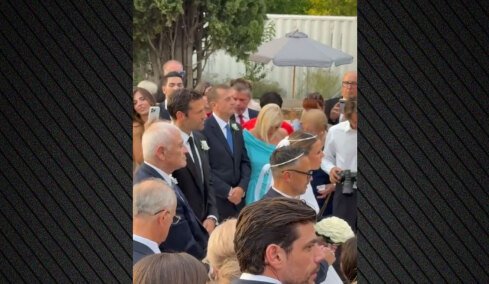 Με κουμπάρους Αργυρό και Μελισσανίδη παντρεύτηκαν ο δικηγόρος Στάθης Μπακάλης και η Μαριάννα Νικολαΐδου, γραμματέας της Αποκεντρωμένης Διοίκησης Αιγαίου