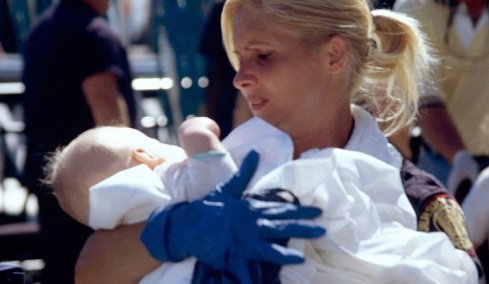 11η Σεπτεμβρίου: 25 χρόνια μετά, αναζητούν ακόμη το μωρό που έσωσαν στους Δίδυμους Πύργους  