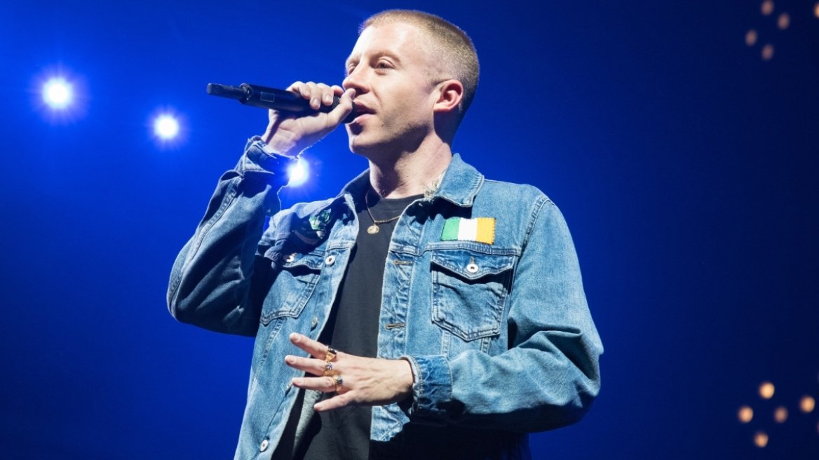 Ο Macklemore ανακοίνωσε το Free Palestine Tour και άφησε αιχμές για τον Εντ Σίραν μετά την απομάκρυνση από την περιοδεία του