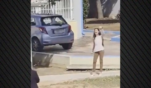 Σε σοβαρή κατάσταση η διευθύντρια του νηπιαγωγείου στα Άνω Λιόσια μετά την επίθεση από Ρομά, λέει η Διεύθυνση Εκπαίδευσης