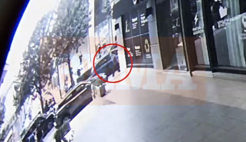 «Μάνα, συνέχισε κανονικά»: Πώς η σπείρα κλωνοποίησε τη φωνή του γιου και εξαπάτησε τη γυναίκα, δείτε βίντεο από τη σύλληψη των δραστών