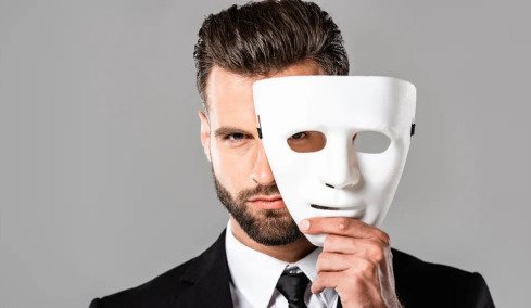 Πώς να αναγνωρίσουμε έναν ψυχοπαθή που φαίνεται φυσιολογικός – Η αρπακτική συμπεριφορά που τον προδίδει  