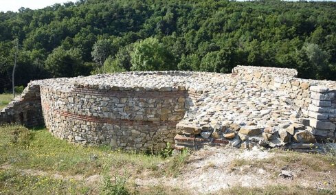 «Σπα» 1.700 ετών για Ρωμαίο αυτοκράτορα: Τρεις πισίνες, ατμόλουτρο και θέρμανση κάτω από το δάπεδο  