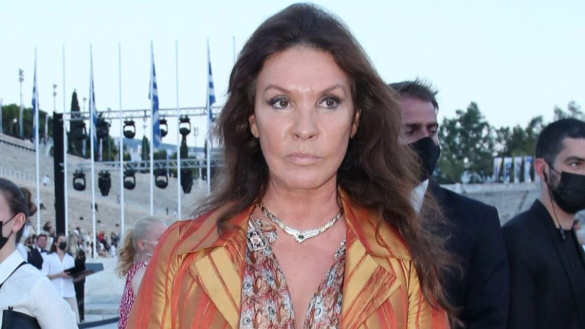 Βάνα Μπάρμπα για το εγκεφαλικό που υπέστη: Έπαθα πανικό, με βοήθησε πολύ η αγάπη του κόσμου