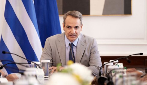 Τα «δύσκολα φεγγάρια» της κυβέρνησης: Ακρίβεια, ελληνοτουρκικά και ανατροπές στον δρόμο προς τις κάλπες