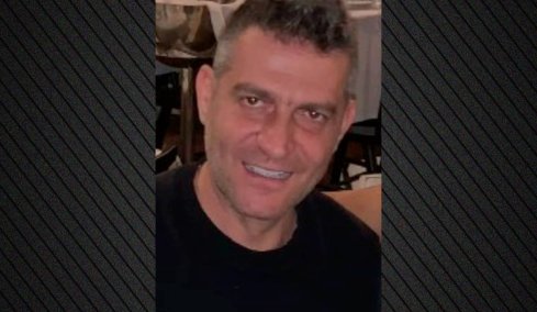 Οι μπίζνες του Γιαννακόπουλου του Χωριάτικου σε Μύκονο και Ρόδο: Η «Σπηλιά» των €20 εκατ., οι παραλίες και η συνεργασία με τη Λόχαν