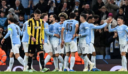 Δύσκολο βράδυ για την ΑΕΚ στο Champions League, με χατ τρικ του Φόντεν ηττήθηκε 5-1 από την Σίτι στο Μάντσεστερ, δείτε τα γκολ