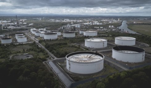 Συμφωνία Τραμπ με Πούτιν για το ντίζελ: Γιατί οι αναλυτές αμφισβητούν ότι θα πέσουν οι τιμές, οργή στην Ουκρανία