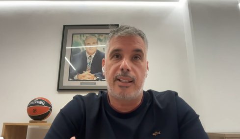Κοντός στο protothema: «Ξένοι παίκτες του Παναθηναϊκού μας ζητούσαν να μην κατέβουμε στους τελικούς, χτυπούσαν τα κεφάλια τους»