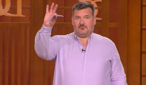 «Πόλεμος» στο Dragons' Den για τον Βασίλη από τις Σέρρες και το απορρυπαντικό του: Ποιοι κέρδισαν την εμπιστοσύνη του και του έδωσαν €150.000