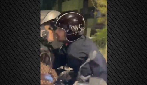 Ναταλία Δραγούμη και Αλέξης Γεωργούλης: Το φιλί στο στόμα μετά το τέλος των παραστάσεών τους, δείτε βίντεο
