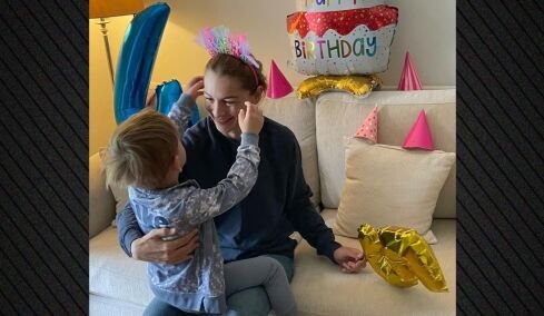 Γιούλικα Σκαφιδά: Το μήνυμα για τα γενέθλιά της και οι φωτογραφίες με τον γιο της