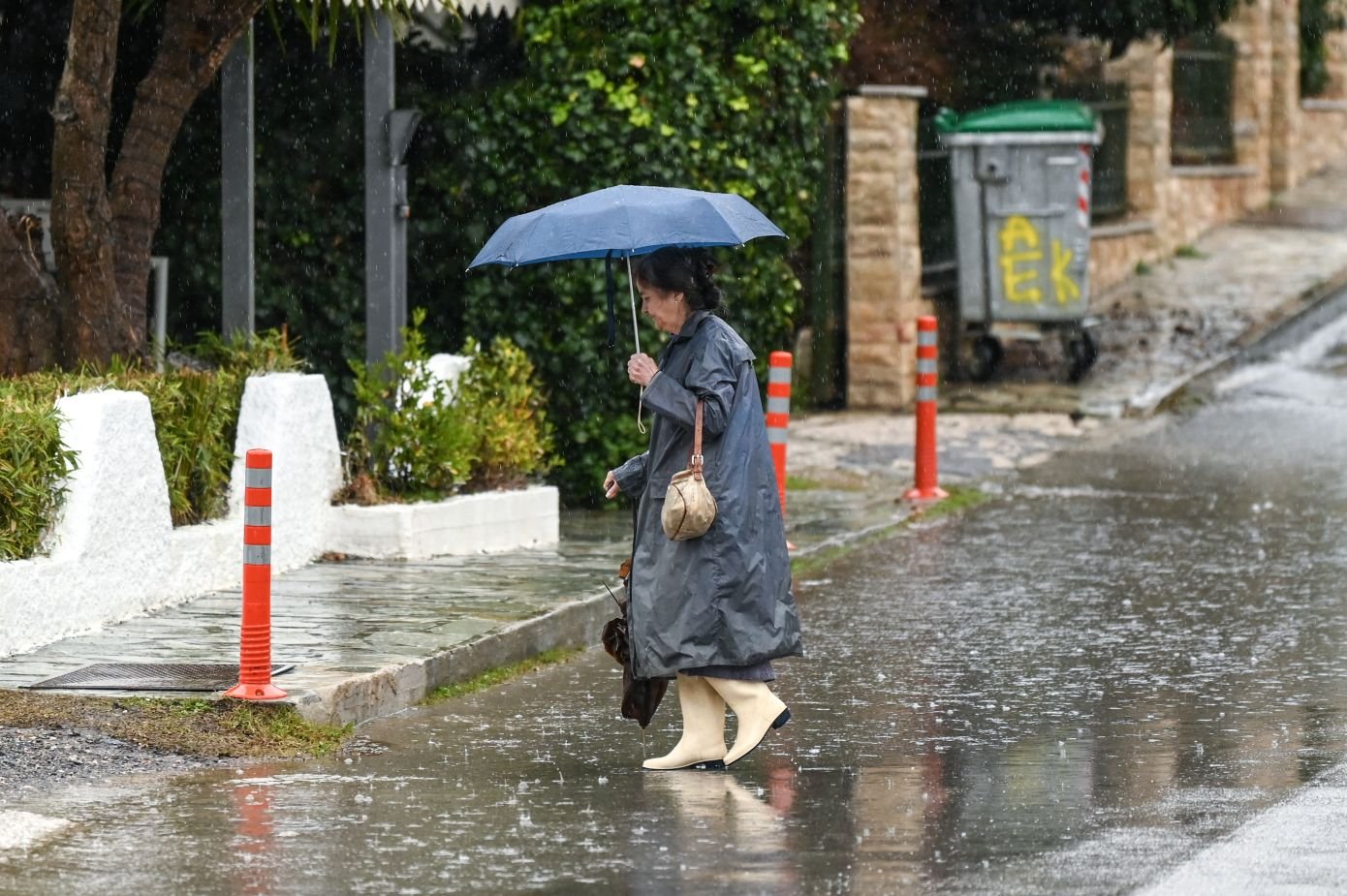Με επίμονες βροχές μπαίνει ο Νοέμβριος, καταφθάνει «χειμωνιάτικο» κρύο από την Τετάρτη – Η πρόγνωση του Σ. Αρναούτογλου