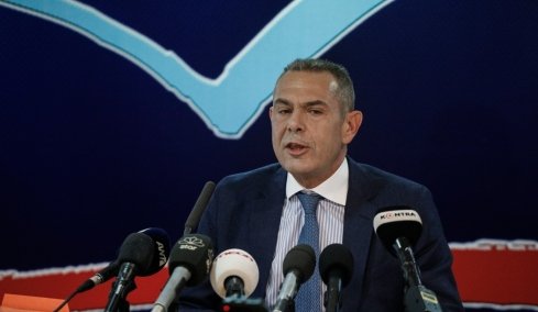Καμμένος: Αν ο Σαμαράς κάνει κόμμα πιθανόν να κατέβω στις δεύτερες εκλογές - Έχει γαντζωθεί το ΠΑΣΟΚ στο όνομα Ανδρουλάκης και πάει πίσω