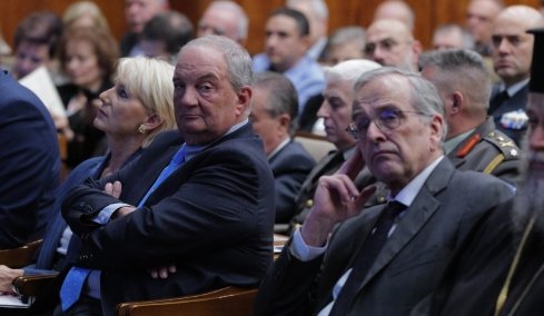 Καραμανλής - Σαμαράς: Η κοινή είσοδος που δεν έγινε, η ανάγνωση από το Μαξίμου και το παρασκήνιο για το νέο κόμμα