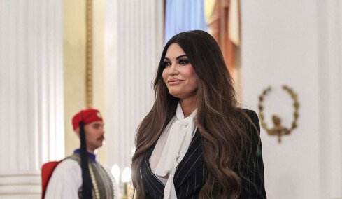 Ο Λευκός Οίκος ζήτησε από την Κίμπερλι Γκιλφόιλ να παραιτηθεί: «Της ευχόμαστε καλή επιτυχία»