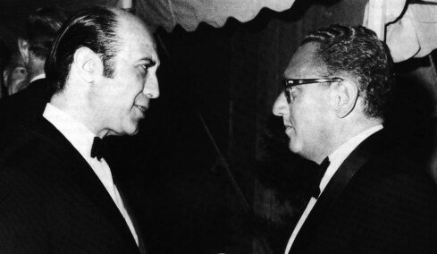 Ηλίας Δημητρακόπουλος: Ο δημοσιογράφος που «έψαχναν» οι διαρρήκτες του Watergate - Τον μίσησε ο Νίξον, ο Κίσινγκερ τον ήθελε νεκρό
