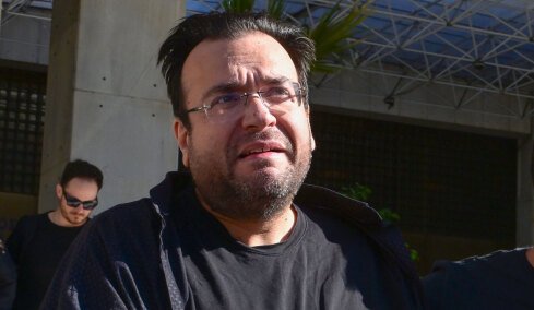 Λιποθύμησε στα κρατητήρια ο Φίλιππος Καμπούρης, διεκομίσθη στο νοσοκομείο Γεννηματάς