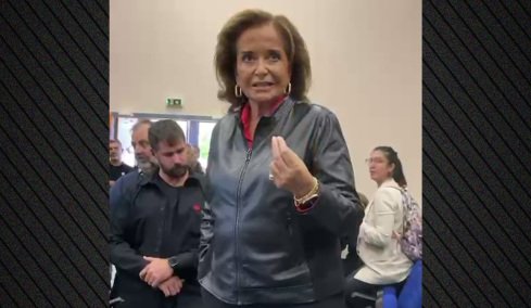 Δείτε βίντεο: «Κλείστο το στόμα σου, πουλάκι μου, κλείστο», είπε η Ντόρα Μπακογιάννη σε γυναίκα που τη διέκοψε ενώ μιλούσε στο νοσοκομείο Χανίων 