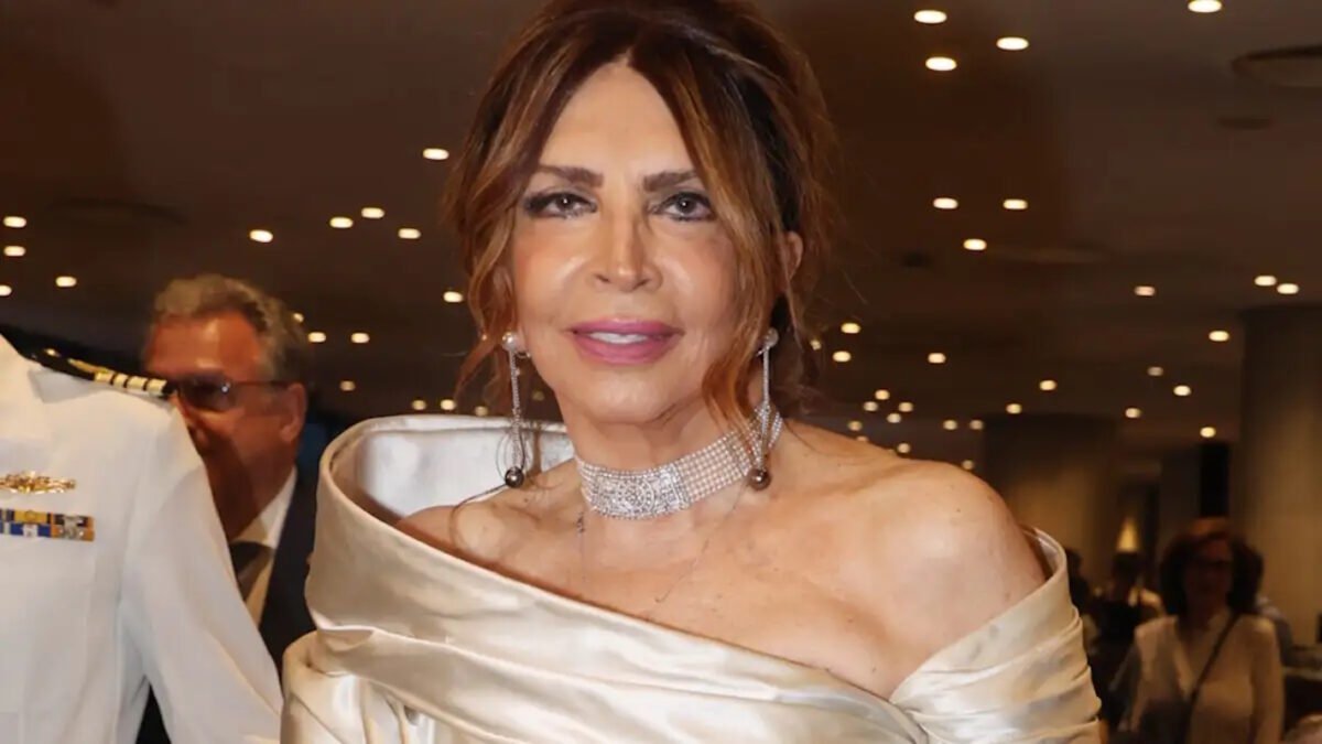 H Μιμή Ντενίση