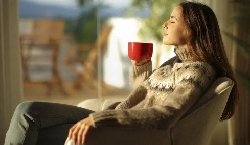 Το ρόφημα που μειώνει τον κίνδυνο εμφράγματος και εγκεφαλικού – Όχι όμως, καυτό