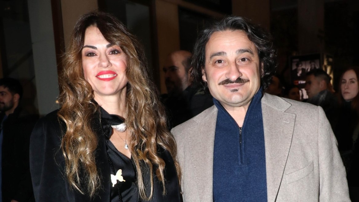 Ο Βασίλης Χαραλαμπόπουλος ανακοίνωσε στον τηλεοπτικό αέρα τον χωρισμό από τη σύζυγό του: Με τη Λίνα δεν είμαστε πια μαζί εδώ και ένα διάστημα