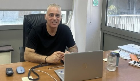 Σε σοβαρή κατάσταση ο αντιδήμαρχος Πειραιά Γιάννης Βοϊδονικόλας, αυτοτραυματίστηκε με πιστόλι  